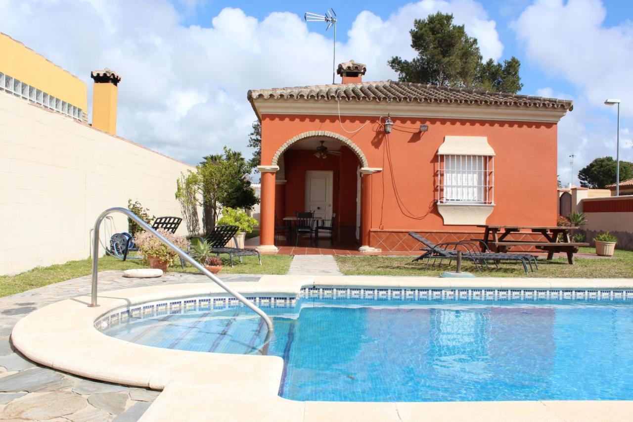 チクラナ・デ・ラ・フロンテーラ Chalet Marisma Con Piscina Privadaヴィラ エクステリア 写真