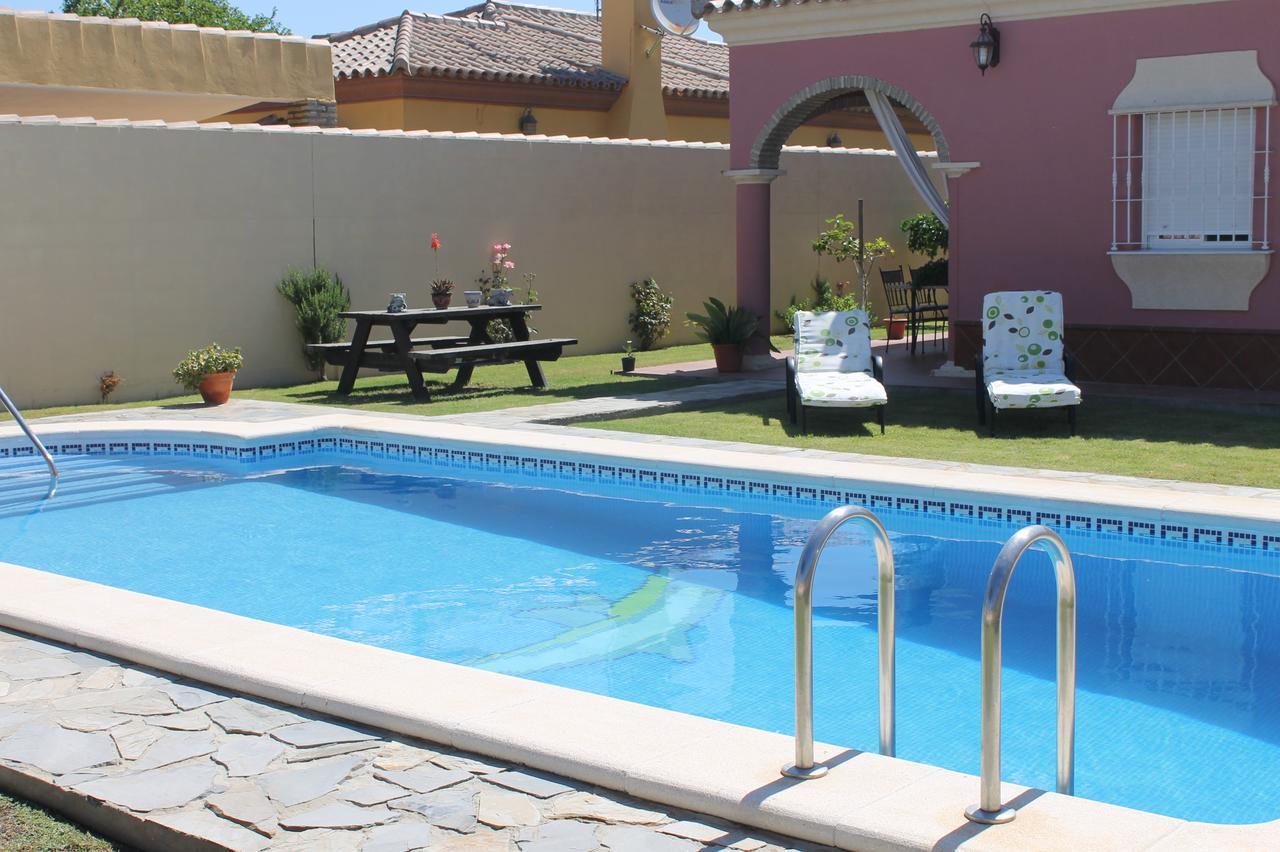 チクラナ・デ・ラ・フロンテーラ Chalet Marisma Con Piscina Privadaヴィラ エクステリア 写真